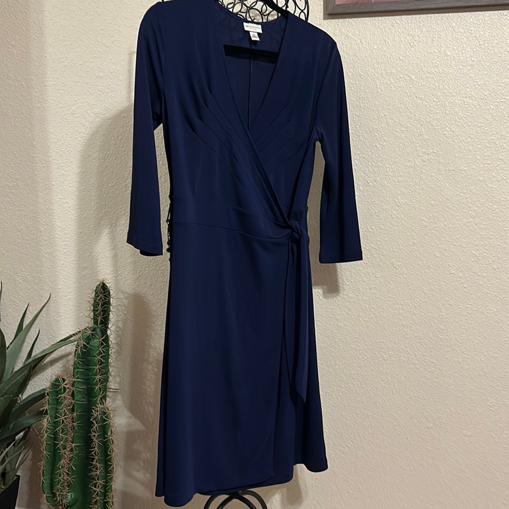 Isaac Mizrahi blue wrap Dress womens size medium navy 3/4 sleeve v neck